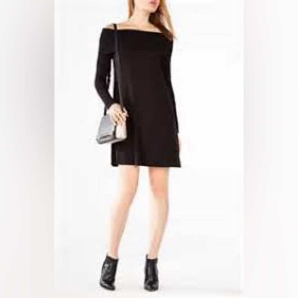 BCBGMAXAZRIA Womens Abril Off The Shoulder Long Sleeve Knit Dress in Black